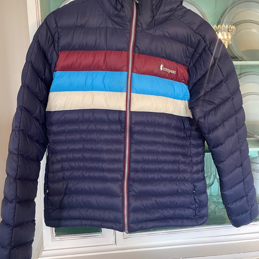 Cotopaxi Fuego Hooded Down Puffer Jacket